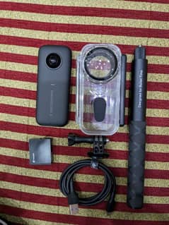 insta360 one x1 with Accessories