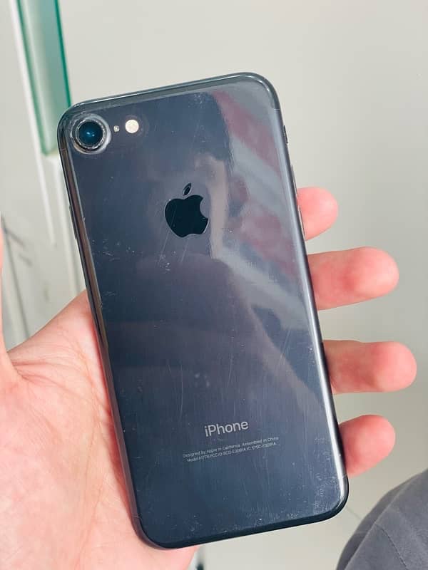 Iphone7 PTA APPROVED 1