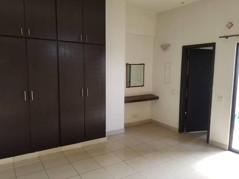 Spacious 4 Bed Drawing Dining Room Corner Flat Available For Rent Lignum Tower Dha Phase 2 Islamabad 29