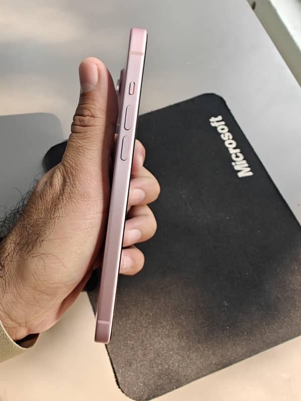 Iphone 15 Plus Pink Colour 4