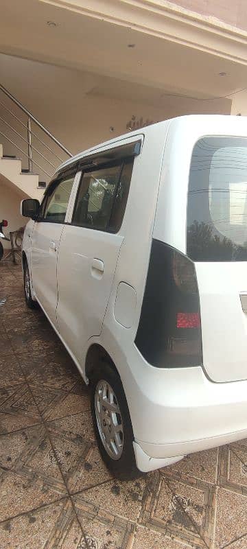 Suzuki Wagon R 2018 Total geniune 5