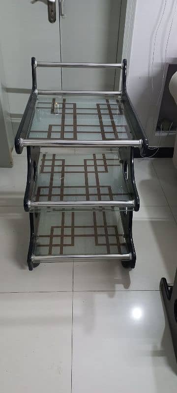 Tea Trolley + Set Of 4 Side Tables 1