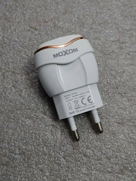 New Moxom Fast USB Charger 3