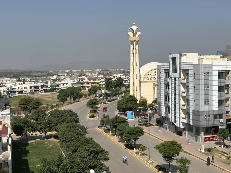 10 MARLA MAIN MARKAZ COMMERCIAL PLOT FOR SALE F-17 ISLAMABAD ALL FACILITY AVAILABLE CDA APPROVED SECTOR 43