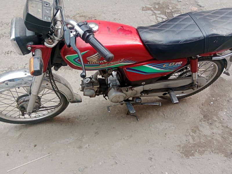 honda 70 good condition totally genuine 0