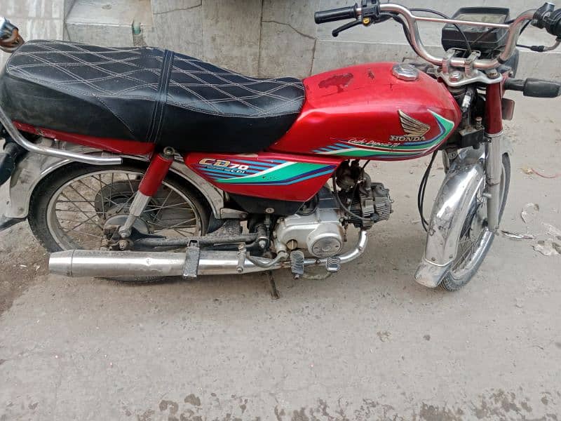 honda 70 good condition totally genuine 3