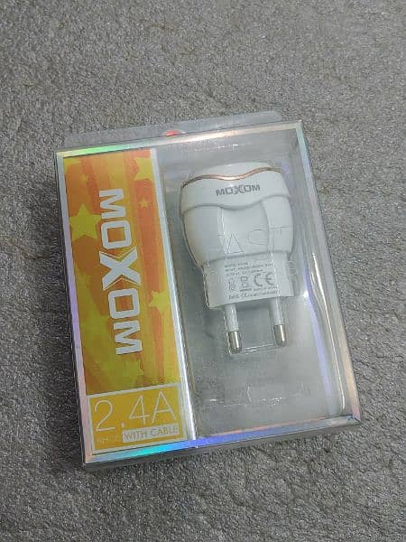 New Moxom Fast USB Charger 1