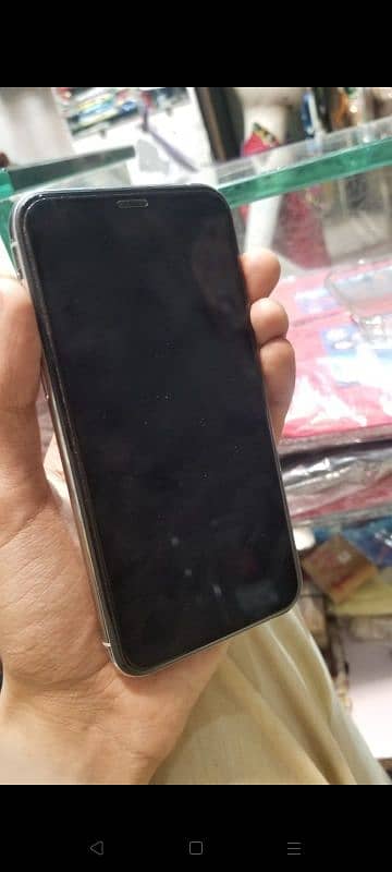 I phone 11 pro 8