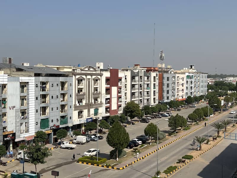 3 BEDROOM FLAT FOR RENT F-17 ISLAMABAD ALL FACILITY AVAILABLE CDA APPROVED SECTOR 11