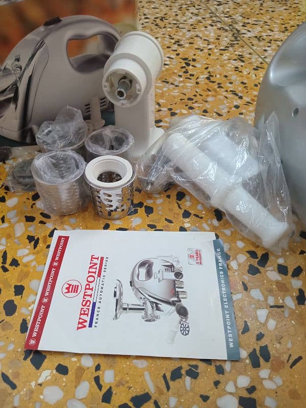 meat grinder new box packed with warranty card 2