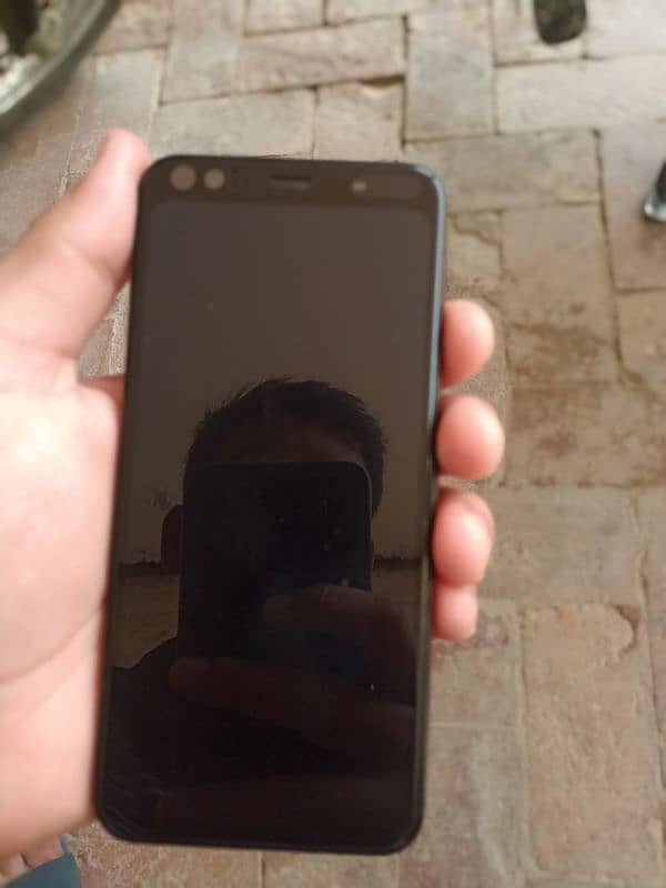 Google pixel 4 in good condition for sale 2