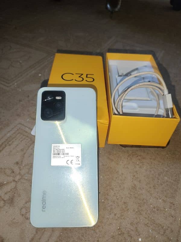 Realme C35 2