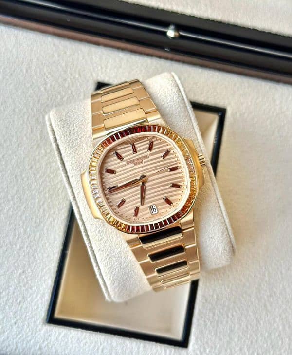 WATCH BUYER / Rolex Cartier Omega Hublot Tudor Chopard Rado Tag Heuer 7