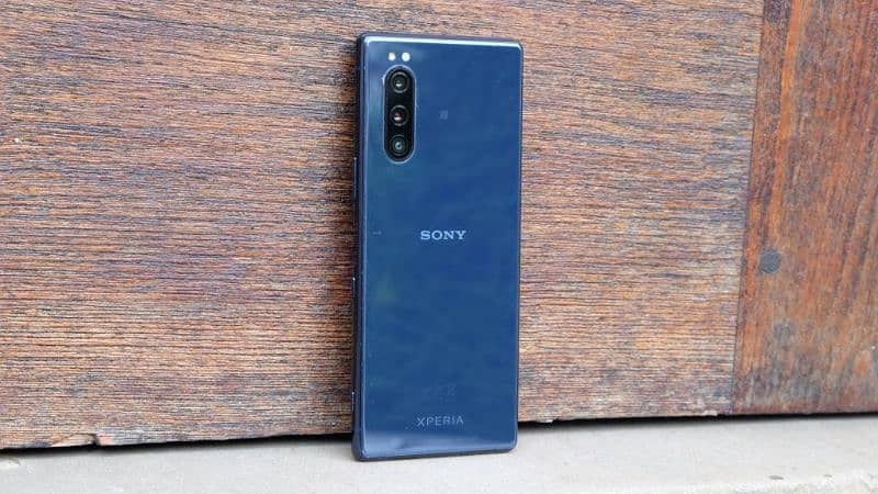 Sony Xperia 5 Snapdragon 855 Official PTS 2