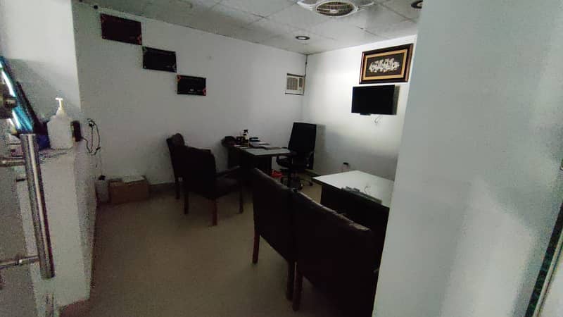 1 Kanal Building With Parking On Main Faisal Town Road 23