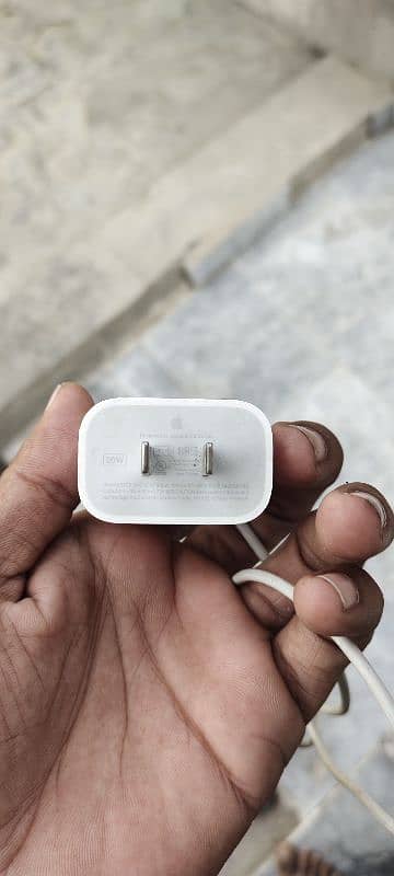 iphone 15 pro max original Charger 0