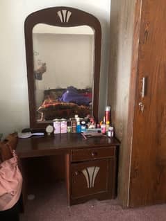 dressing table