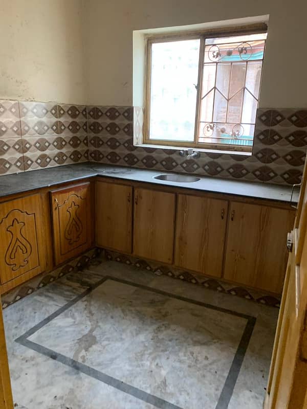 Saperate upper portion for rent in misryal road near rotas shadi hal 2