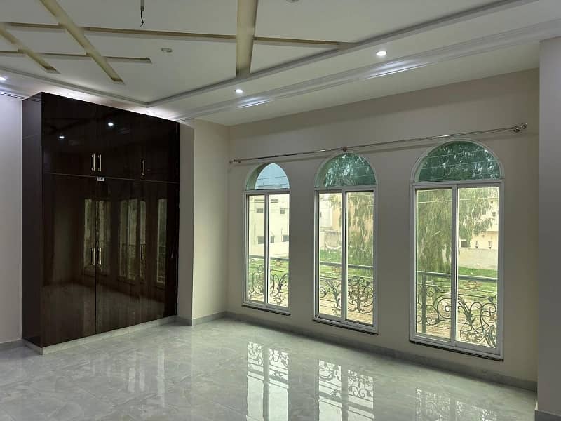 1 Kanal Brand New House For Sale Reasonable Price At Very Hot Location 11