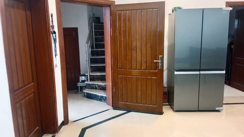 7 marla portion for rent in gulberg residencia Islamabad 9