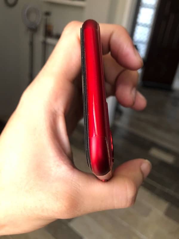 iPhone 11 64gb Jv RED 4