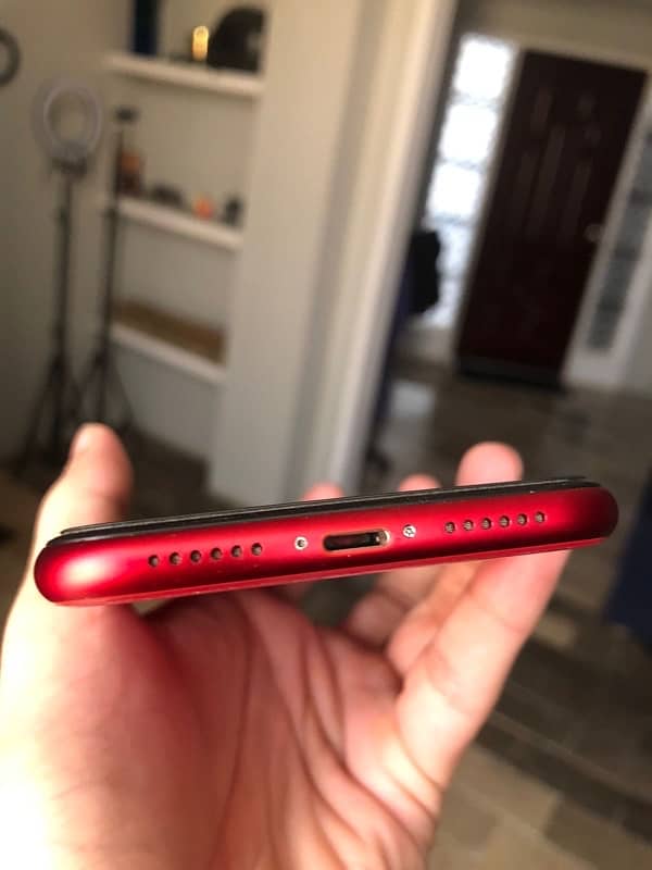 iPhone 11 64gb Jv RED 5