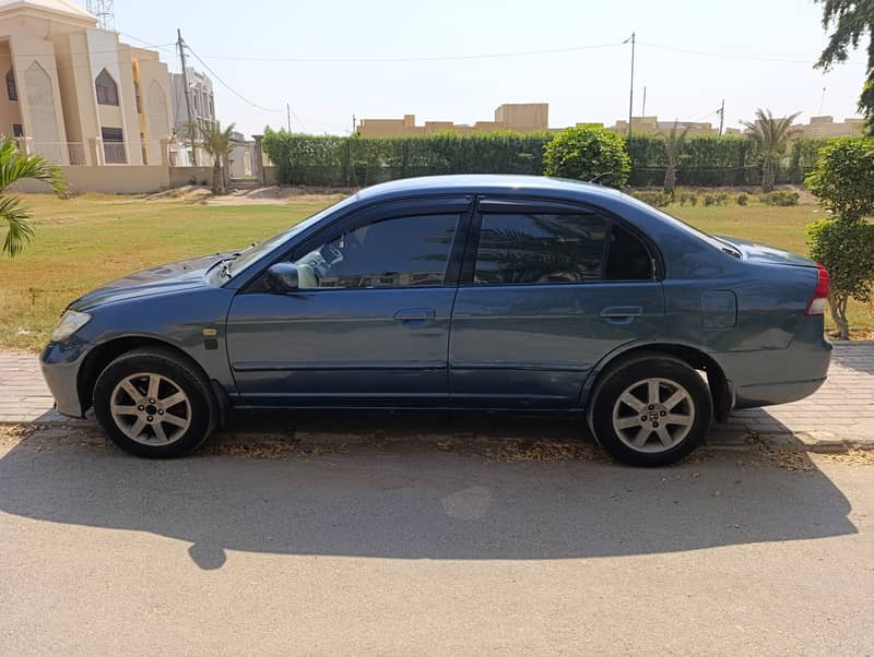 Honda Civic EXi 2005 4