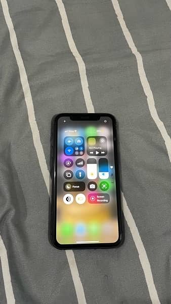 iPhone 11 64gb PTA Approved 4