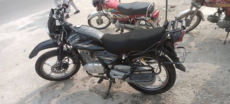 Suzuki GS 150 SEFully Service 3