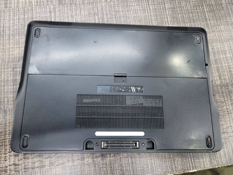 Dell Laptop E7240 6