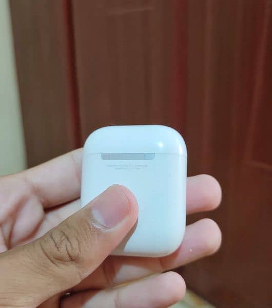 Apple Airpods second Generation Airpods 2 5