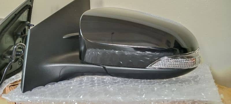 COROLLA ALTIS ORIGINAL SIDE MIRROR 8