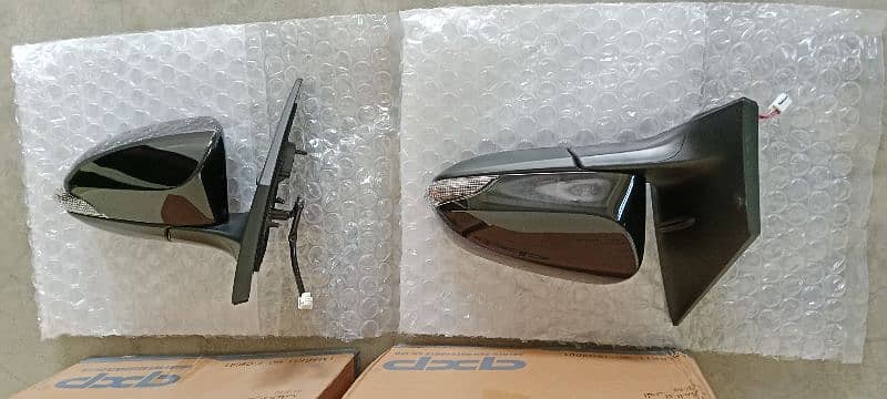 COROLLA ALTIS ORIGINAL SIDE MIRROR 12