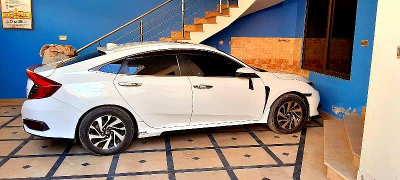 Honda Civic 1.8 i-VTEC Oriel 2018 2