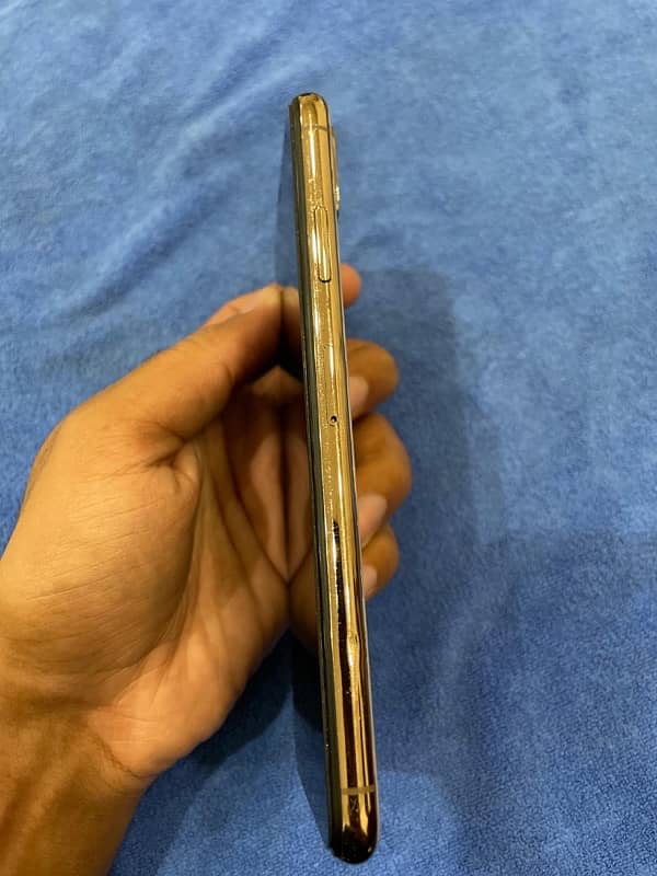 Iphone Xs Max Dual Sim PTA APPROVED 256gb 4