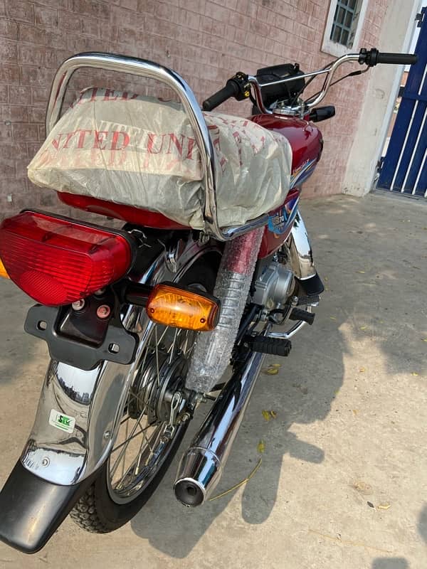 united bike bilkol new hai 5 kilo metr use location Lahore gajju mata 9