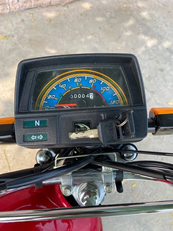 united bike bilkol new hai 5 kilo metr use location Lahore gajju mata 11