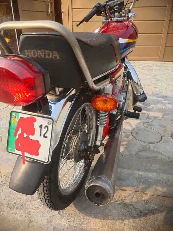 HONDA 125 exchange possible only with Yamaha YBR 8