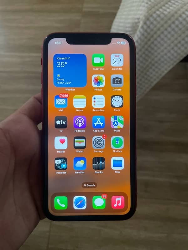 IPhone XR Mint condition. 6