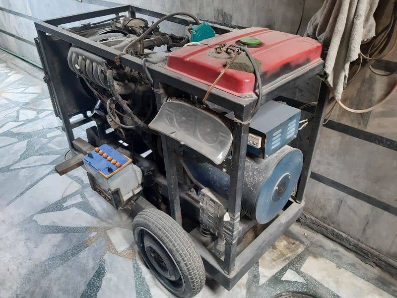 Home Used Generator Petrol/Gas in Very Good Condition for Sale 4