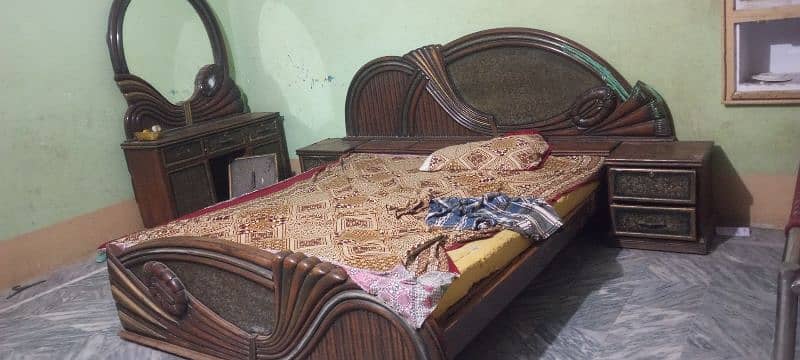 Bed with Dresing Table 03064905051 1