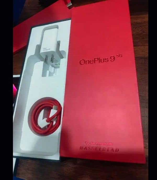 Oneplus 9 8/128 with box charger 1