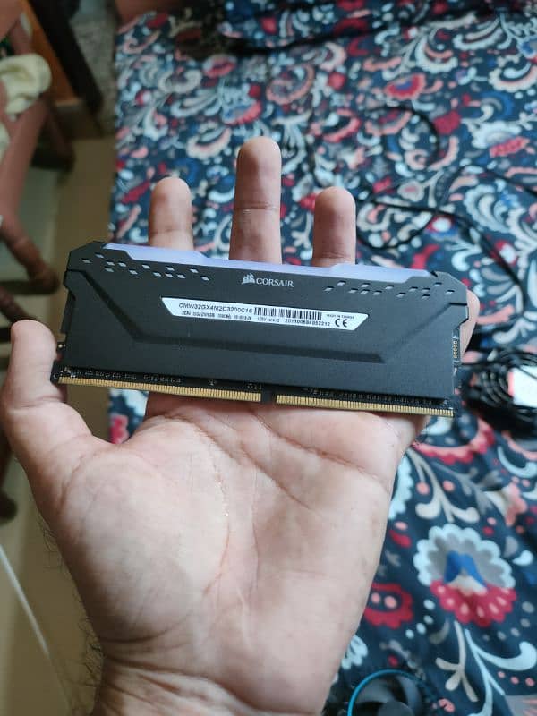 corsair vengeance pro 16gb 3200mhz ram 1