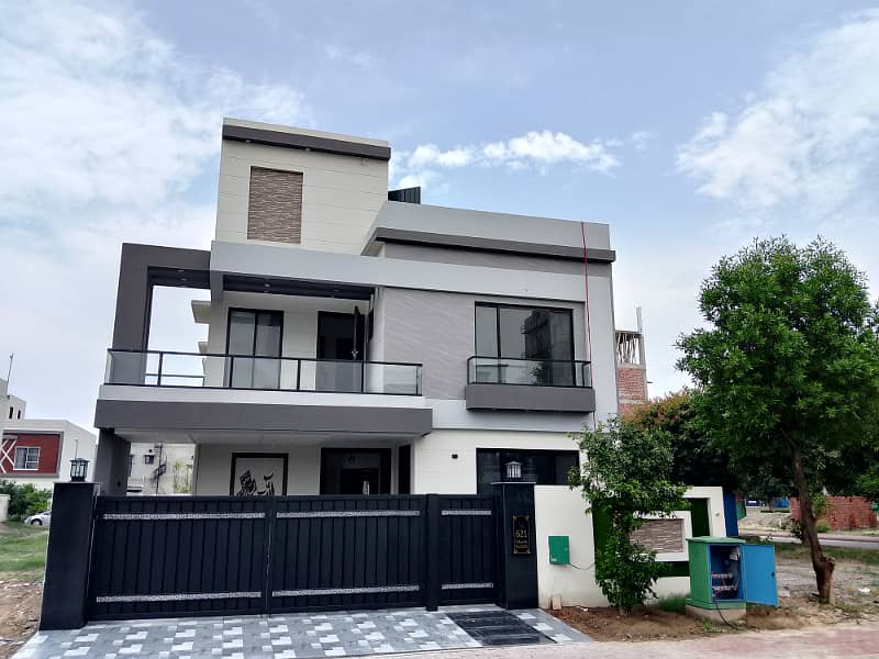 10 Marla Residential Brand New Luxury House For Sale In Talha Block Bharia Town Lahore 0