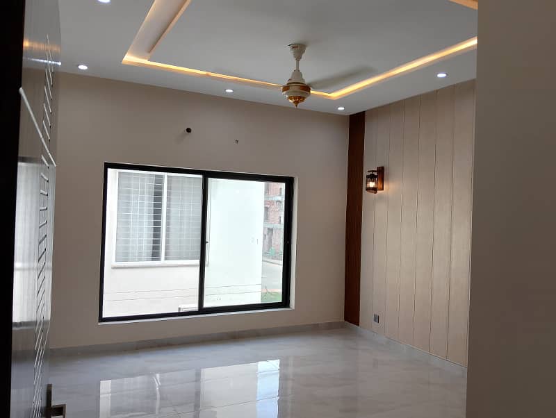 10 Marla Residential Brand New Luxury House For Sale In Talha Block Bharia Town Lahore 29