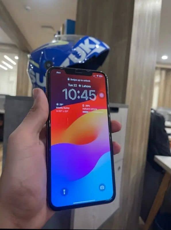 iPhone 11 pro max 256 GB. o3oo. 465.6278 3