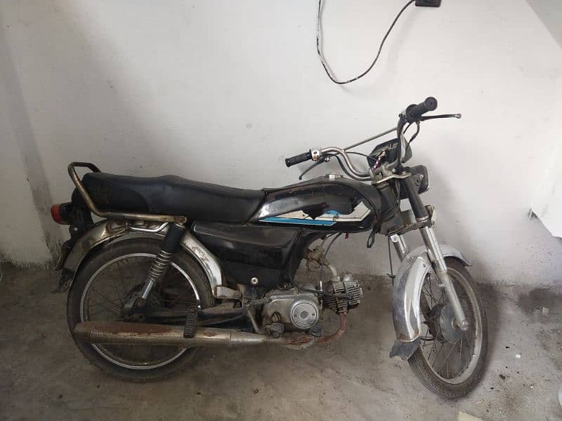 Honda CD 70 2005 1