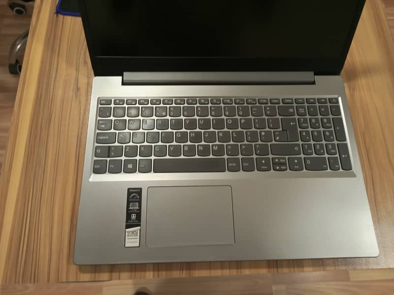 Core i7 Laptops - Lenovo  | Excellent Condition 6