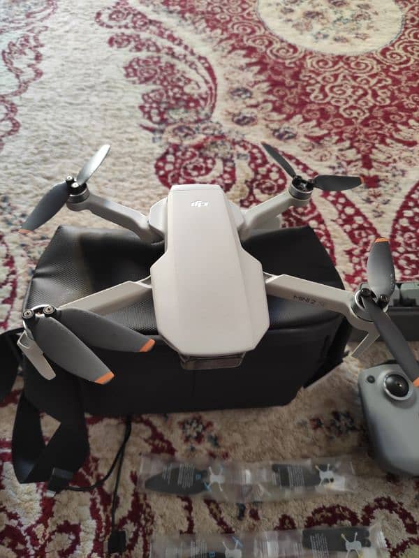 DJI MINI 2 SE fly more combo plus 2