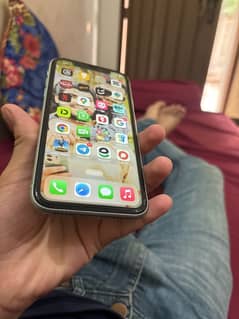 iphone 11 64gb jv 10/7 urgent sale